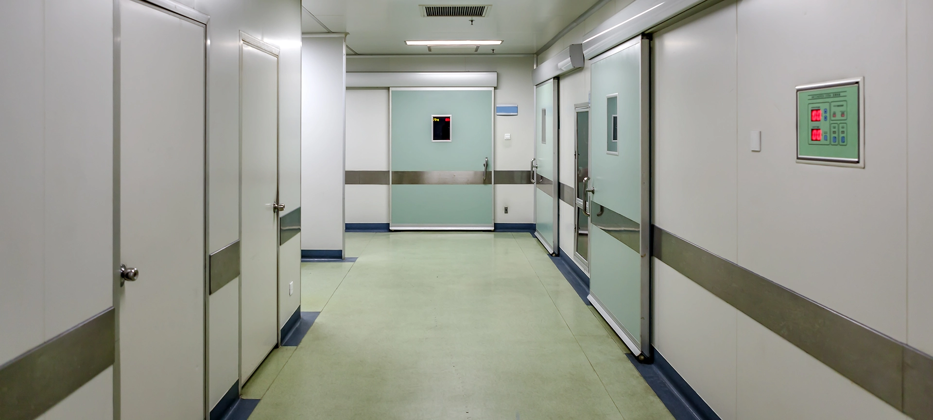 positive and negative air pressure cleanrooms